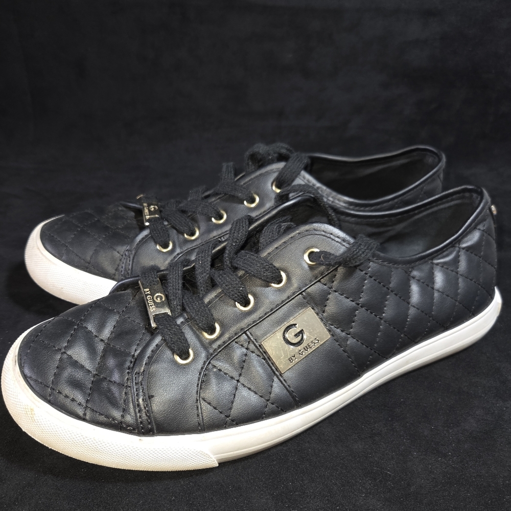 Guess Black Gold Letters White Trim Women’s Sneakers GG BACKER II SIZE 10M